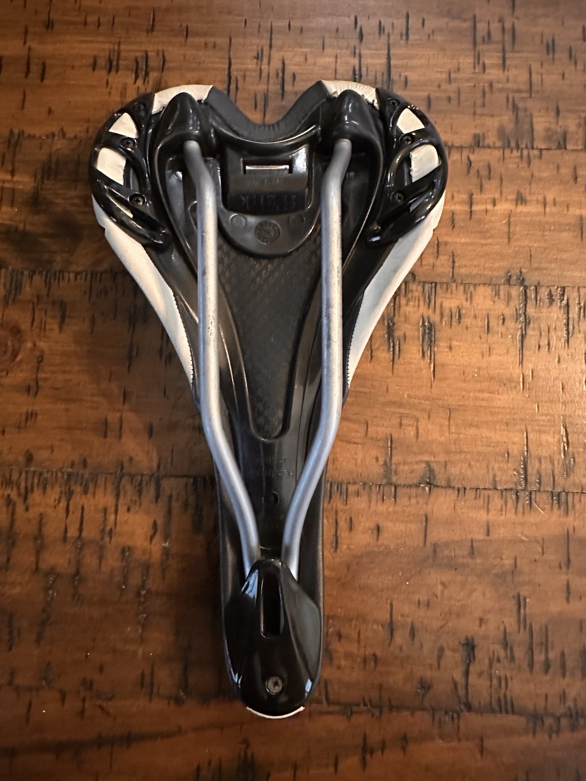 FIZIK ALIANTE TWIN FLEX Saddle White/ Black