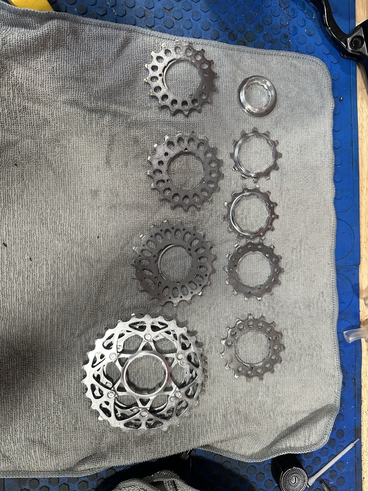 SRAM PG-1070 11-27T 10-speed Cassette