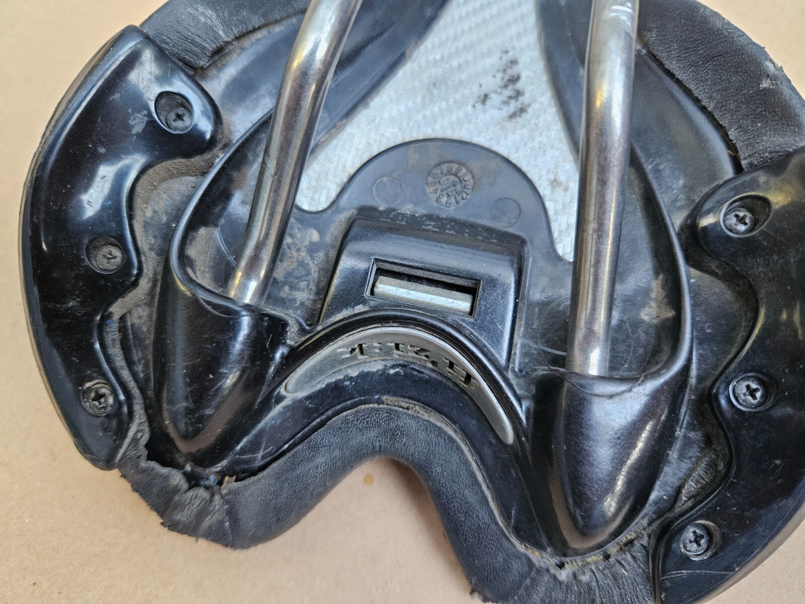 Fizik Aliante Gamma Road Bike Saddle Black Graphite Twinflex made in Italy