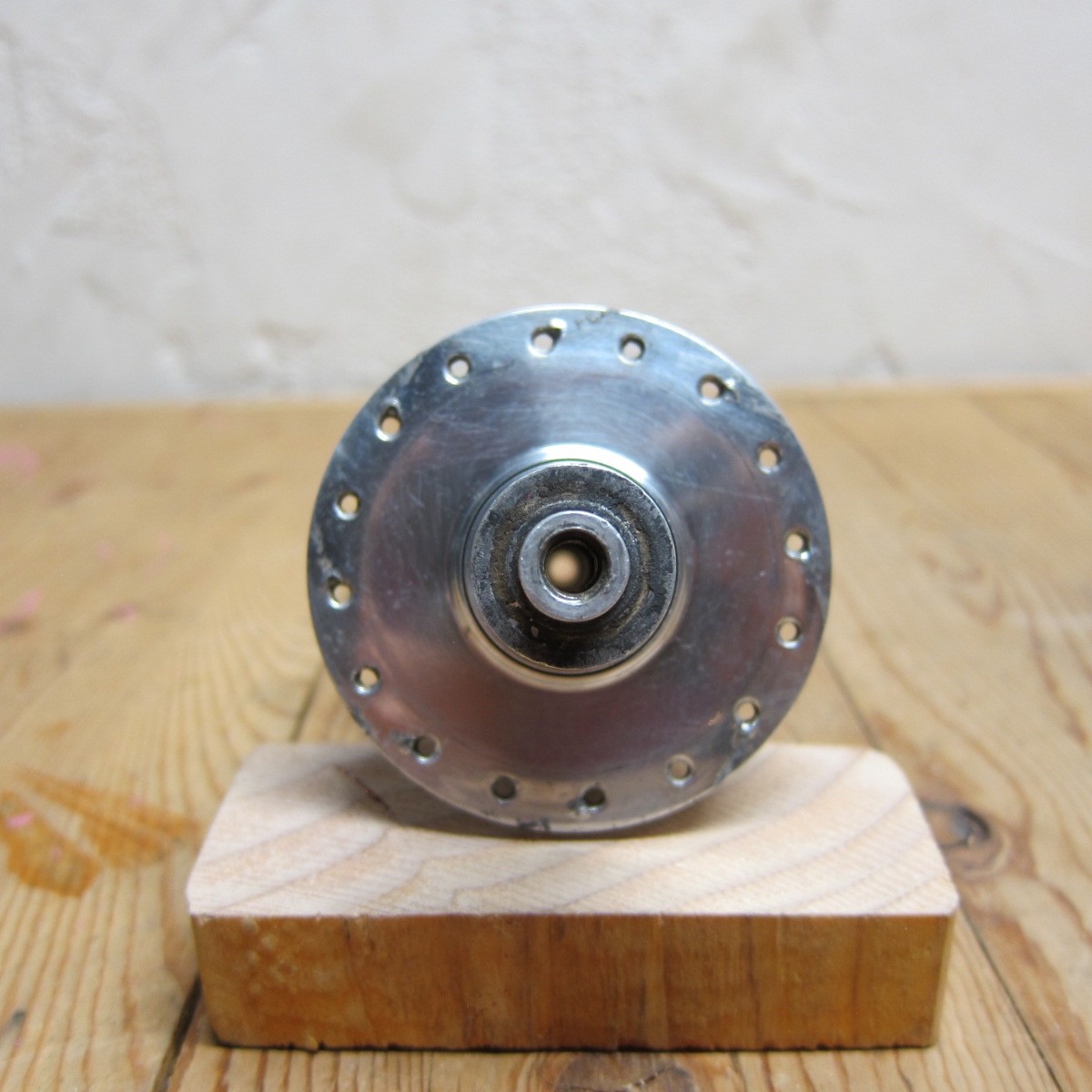 White Industries Tracker Hubs 100/135mm QR 32H Rim Brake HG 8/9/10 Vintage