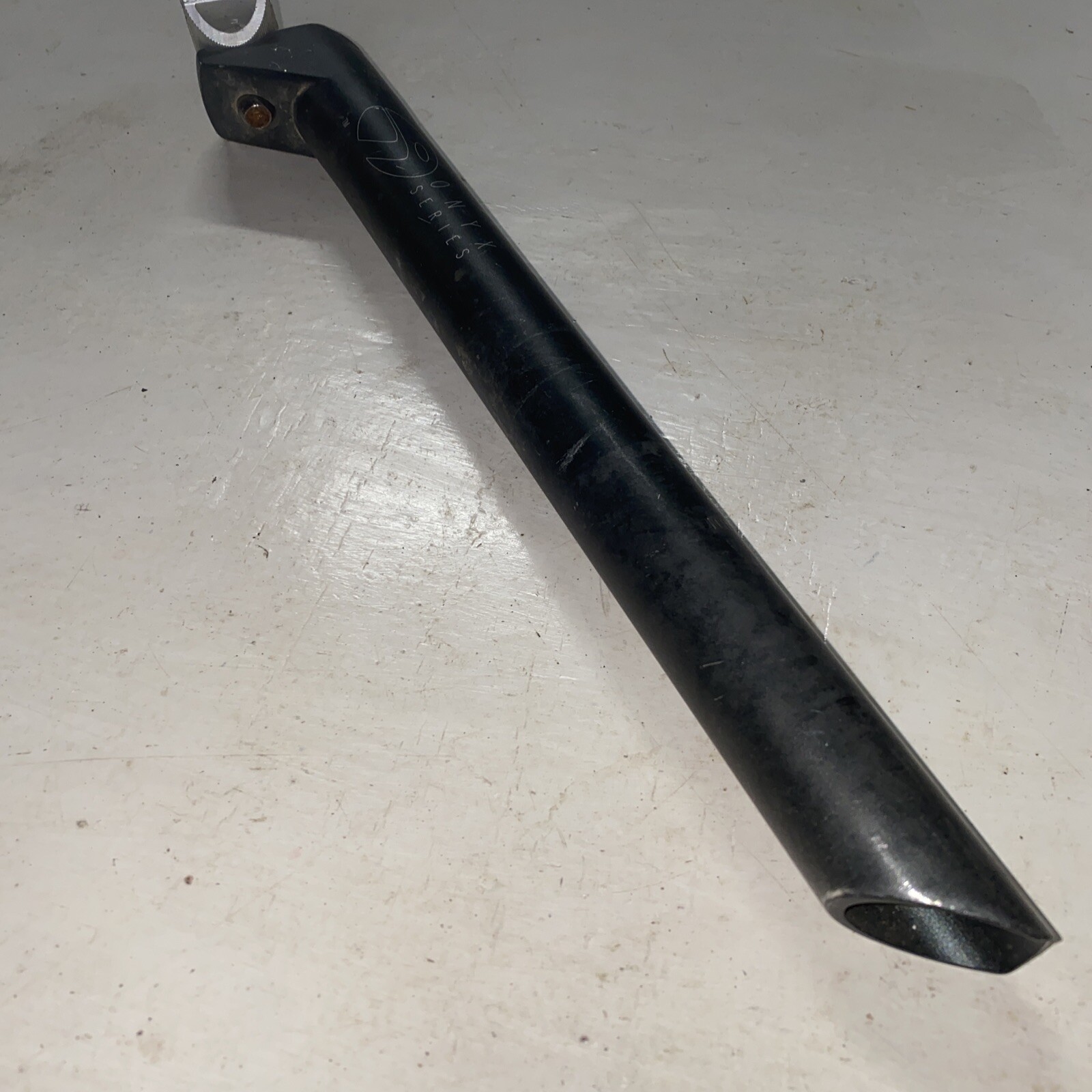 ONYX Series Bicycle Bike Seatpost Black 31.6 x 350mm black 20mm setback Alloy