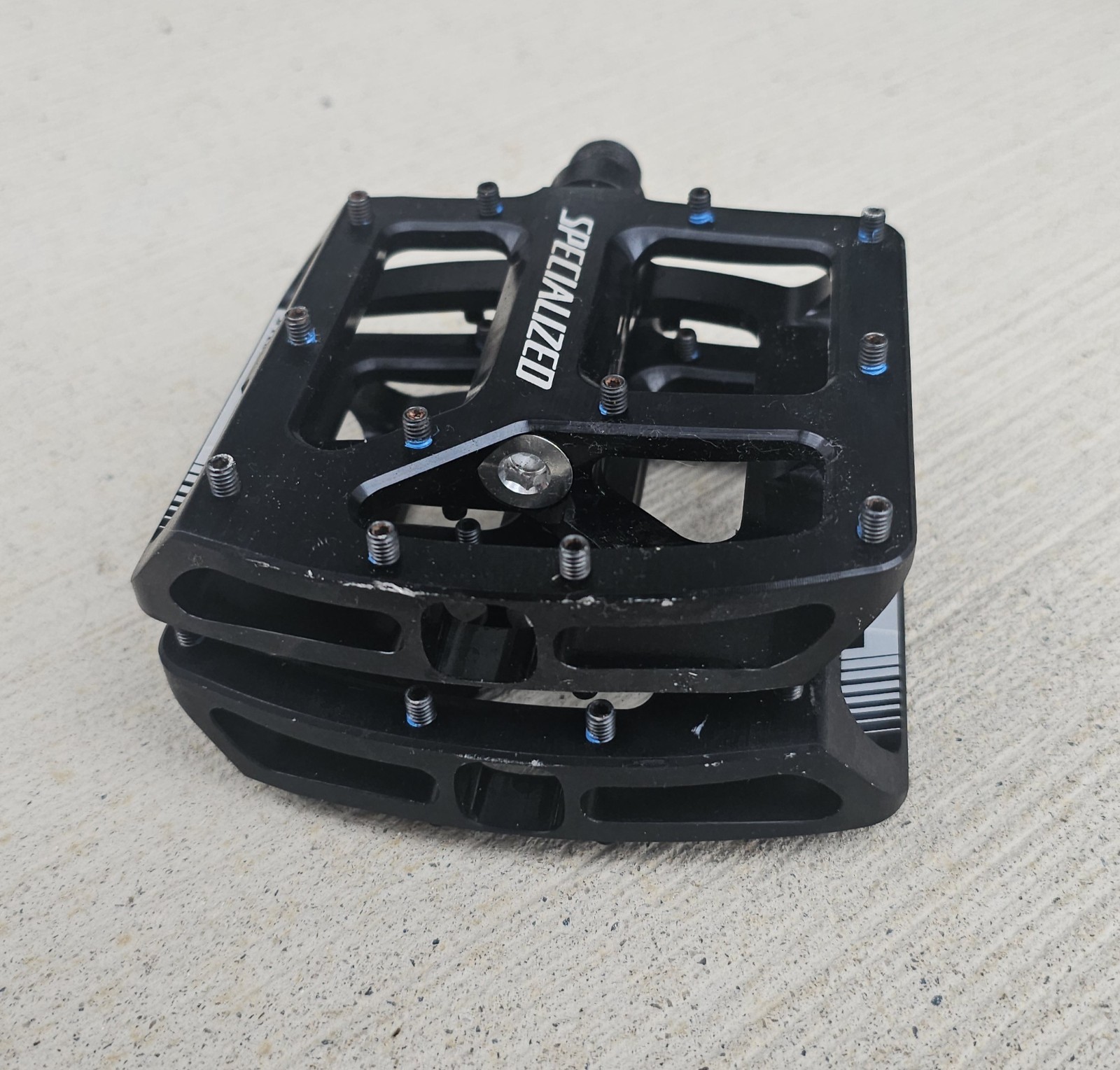 Specialized Bennies Platform Pedals – Black Ano