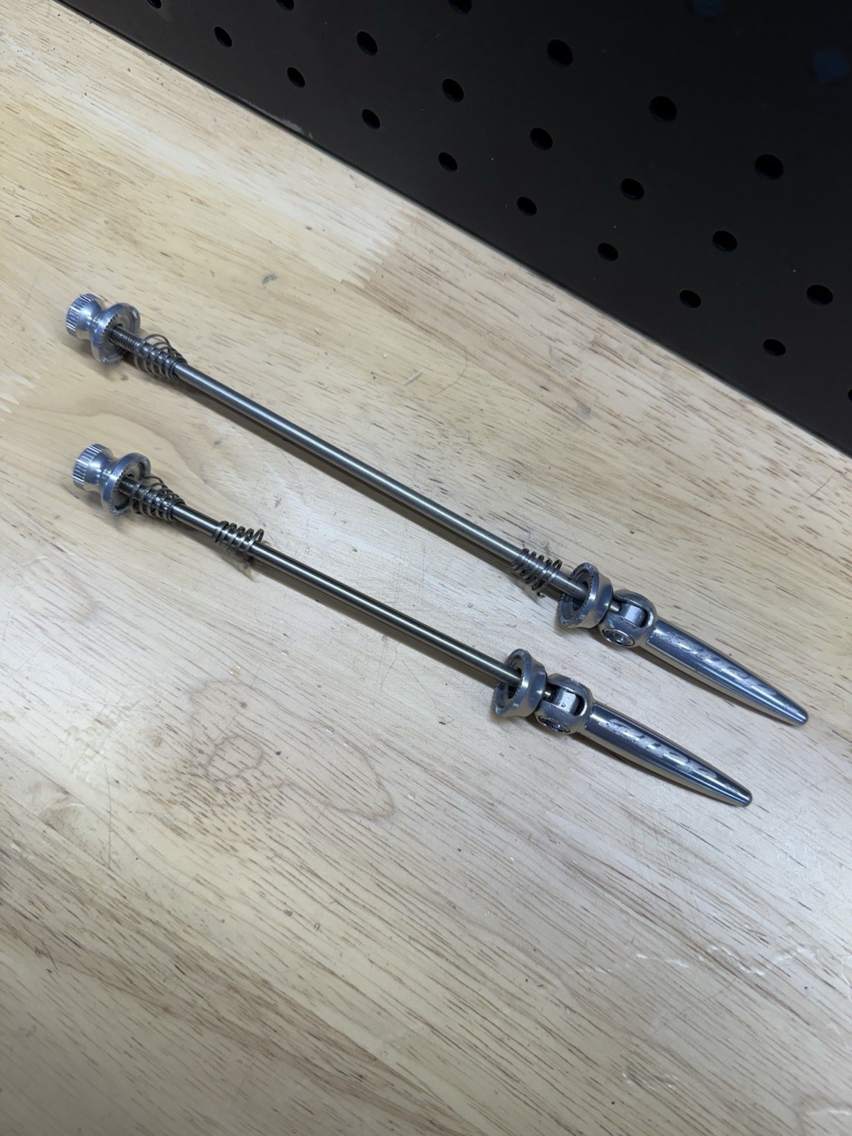 Zipp Speed Weaponry Aero Quick Release Stainless Steel Skewers (100/130mm)