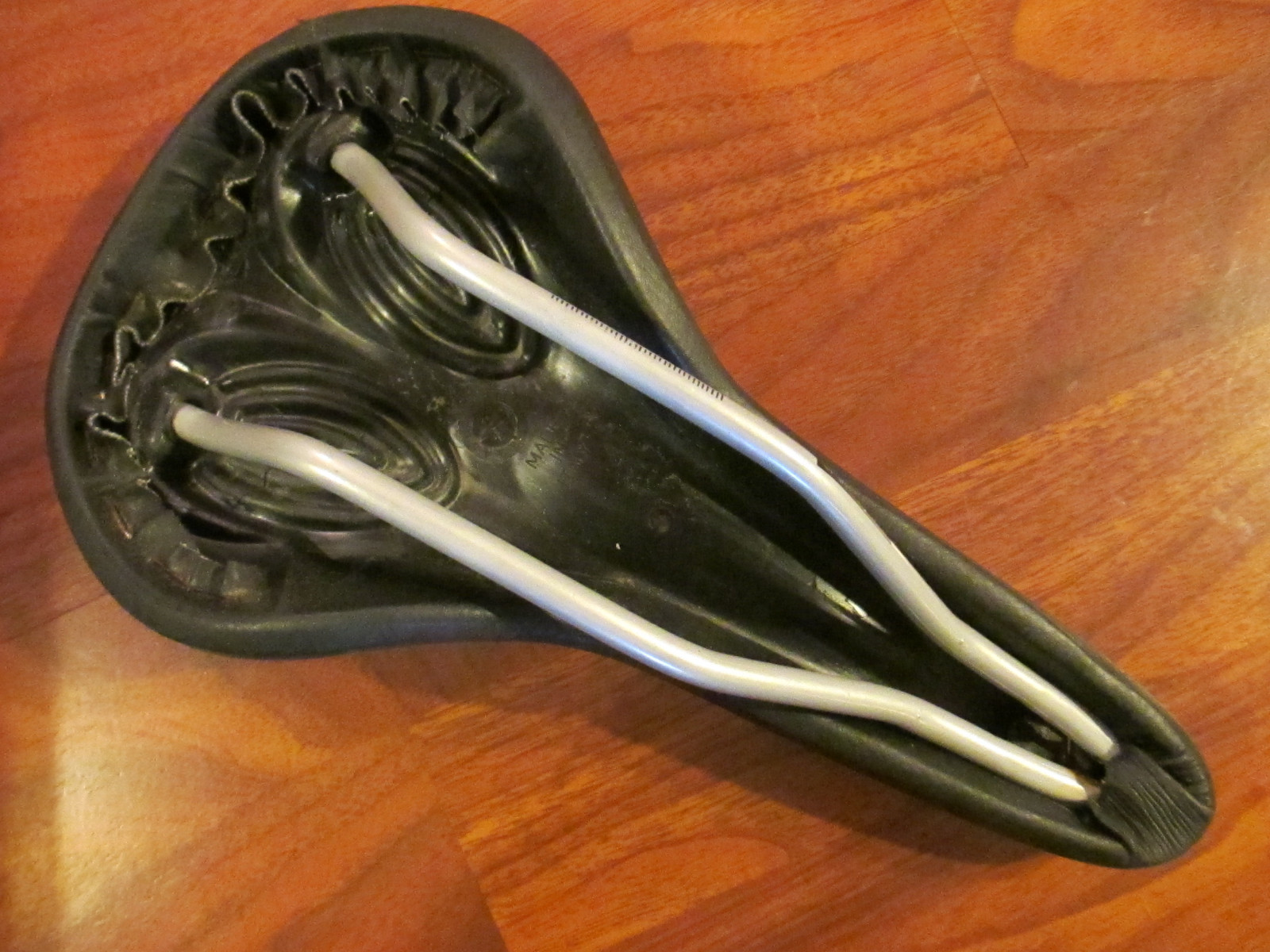 SELLE ROYAL EXTREME LITE RACING SADDLE 139MM WIDE
