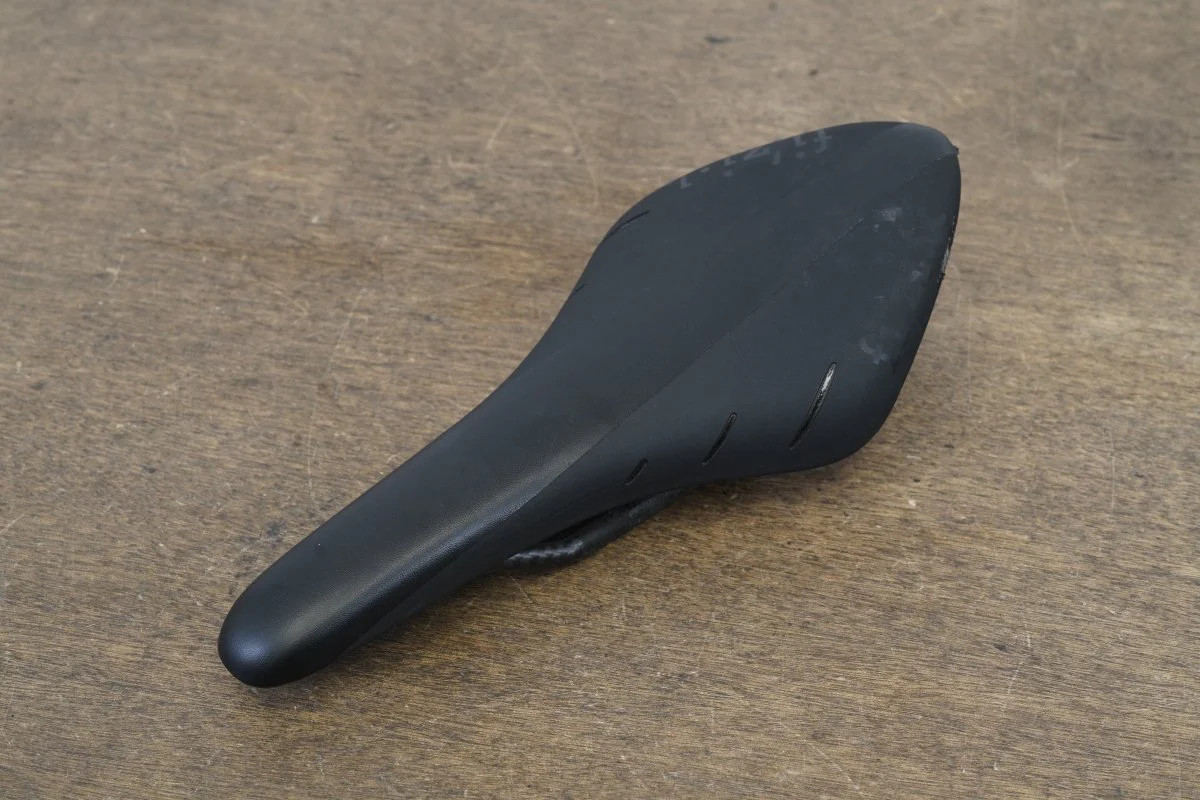 132mm (Regular) Fizik Arione R1 Carbon Rail Road Saddle 164g