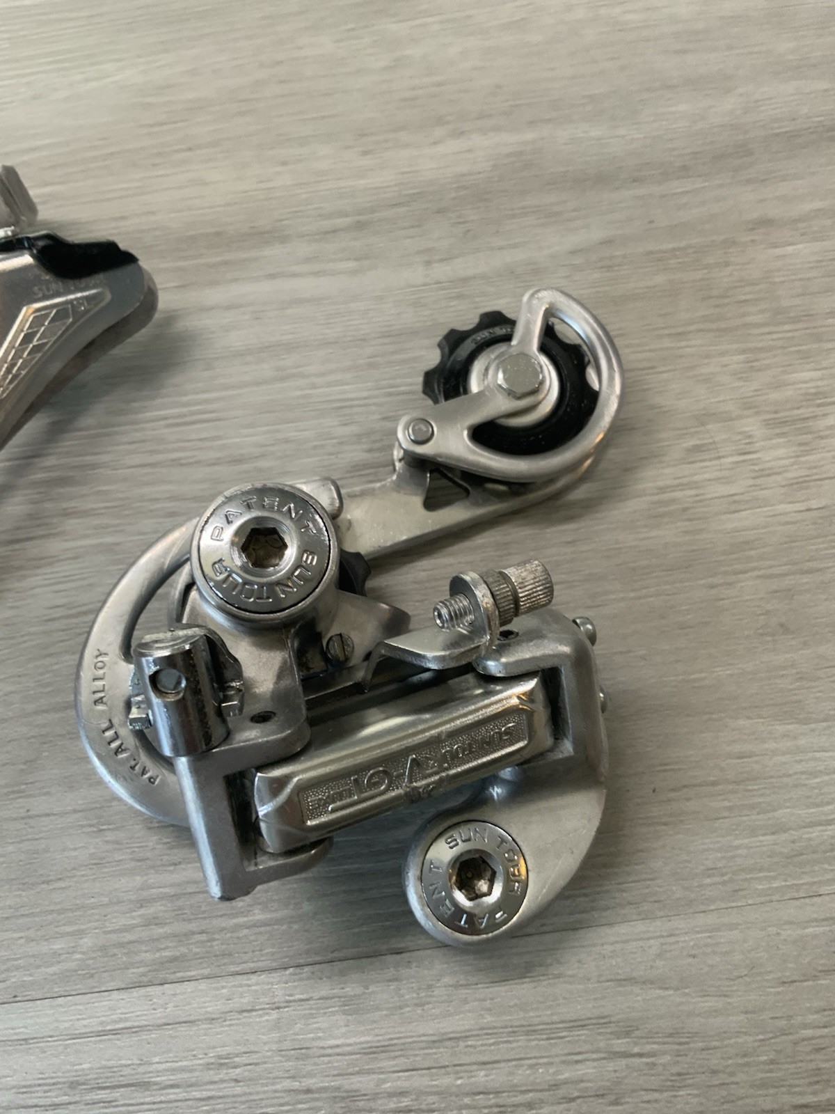 SUNTOUR V-GT DERAILLEUR SET 5, 6, OR 7 SPEED FRONT CLAMP 28.6 MM