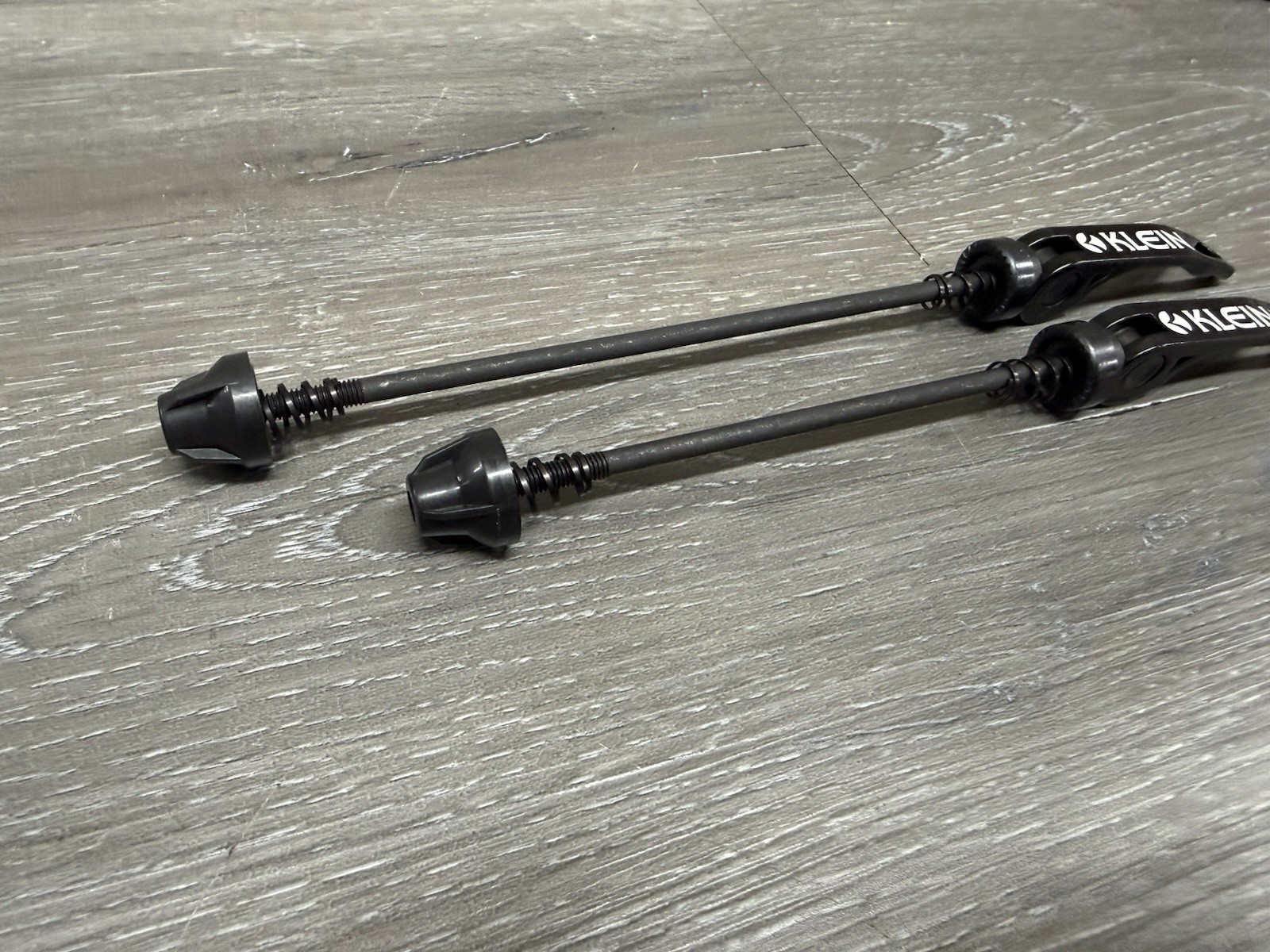 Klein Repop Ano Black Bicycle Quick Release Skewer Set 100 130 / 135