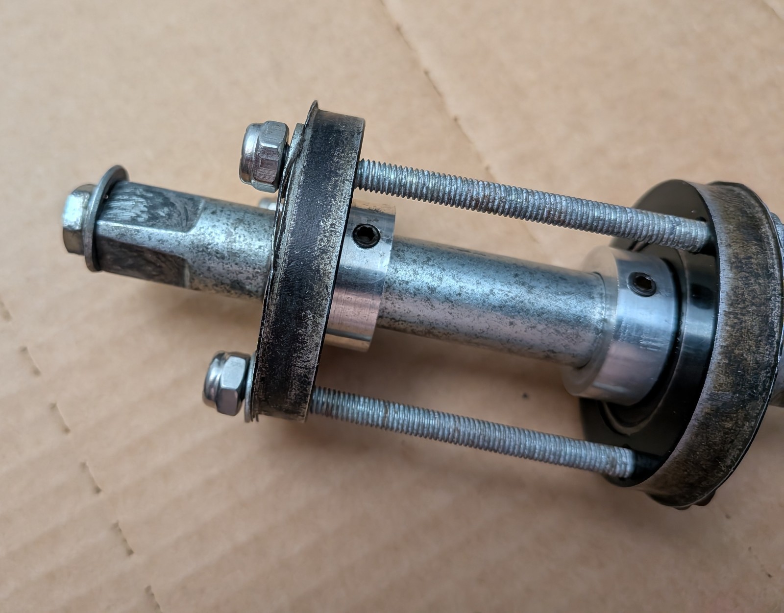 Bullseye BallBracket bottom bracket black Original 1980s vintage BMX