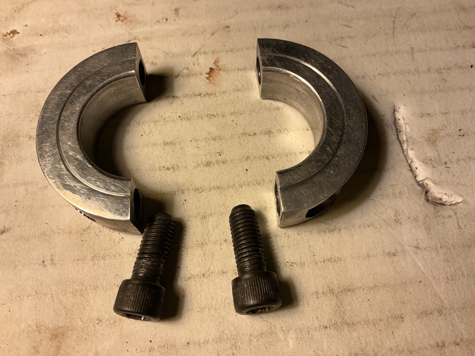 DK seat-clamp (removed from ‘85 Kuwahara Lightning) 25.4mm. Original bolts