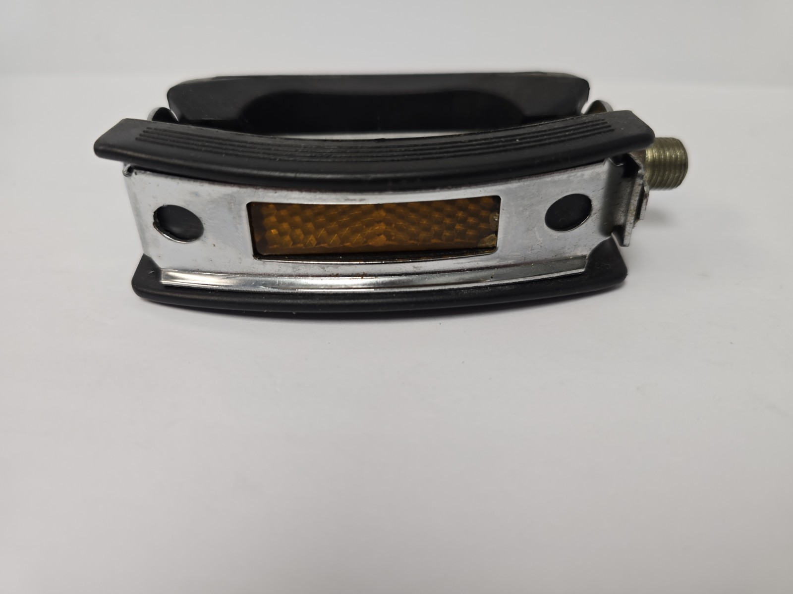 Vintage 1/2″ Cruiser Fat Bow Bicycle Pedals