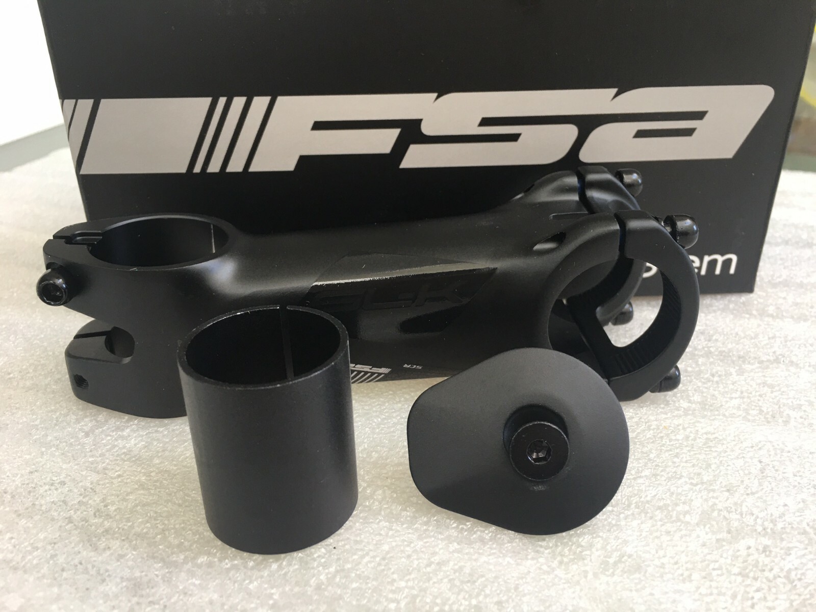 FSA SLK-SCR Stem for either 1 1/8th or 1 1/4″ steerer tube 6 deg x 31.8mmx110mm