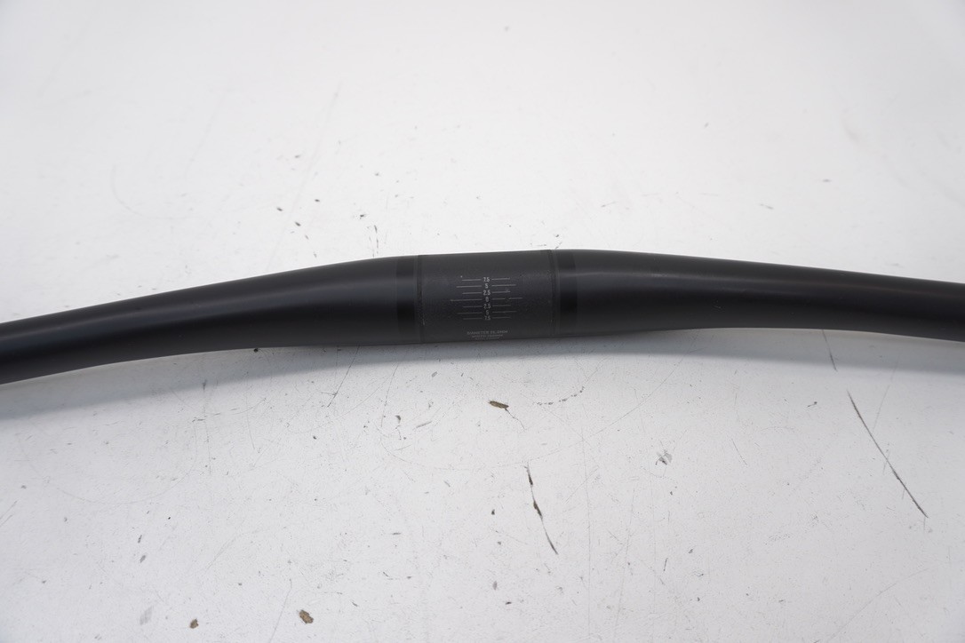 Pivot Cycles Phoenix Alloy Handlebars 35mm Diameter 20mm Rise 780mm Width