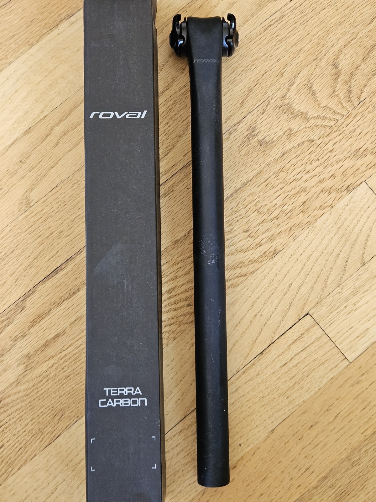 Specialized Roval Terra Carbon Seatpost: 27.2mm x 330mm Length, 20mm offset