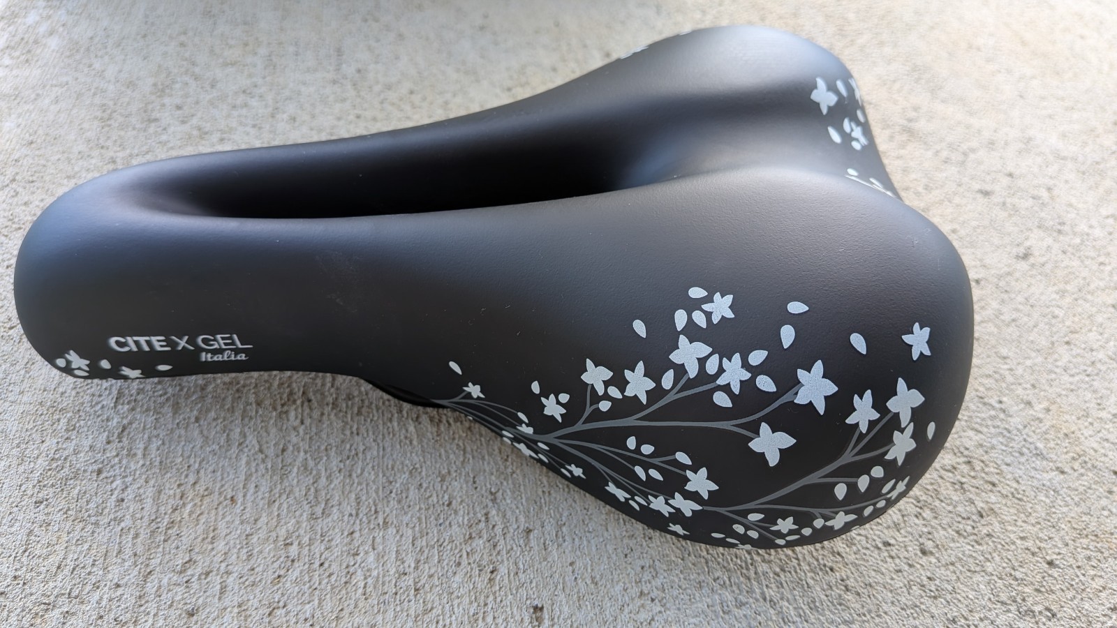 Terry Women’s Cite X Gel Italia Bike Seat Saddle Comfortable Center Cutaway