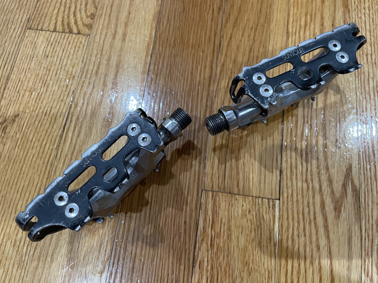 Vintage Suntour XC Pro WTB Grease Guard 9/16″ x 20 MTB Pedals, Excellent Cond