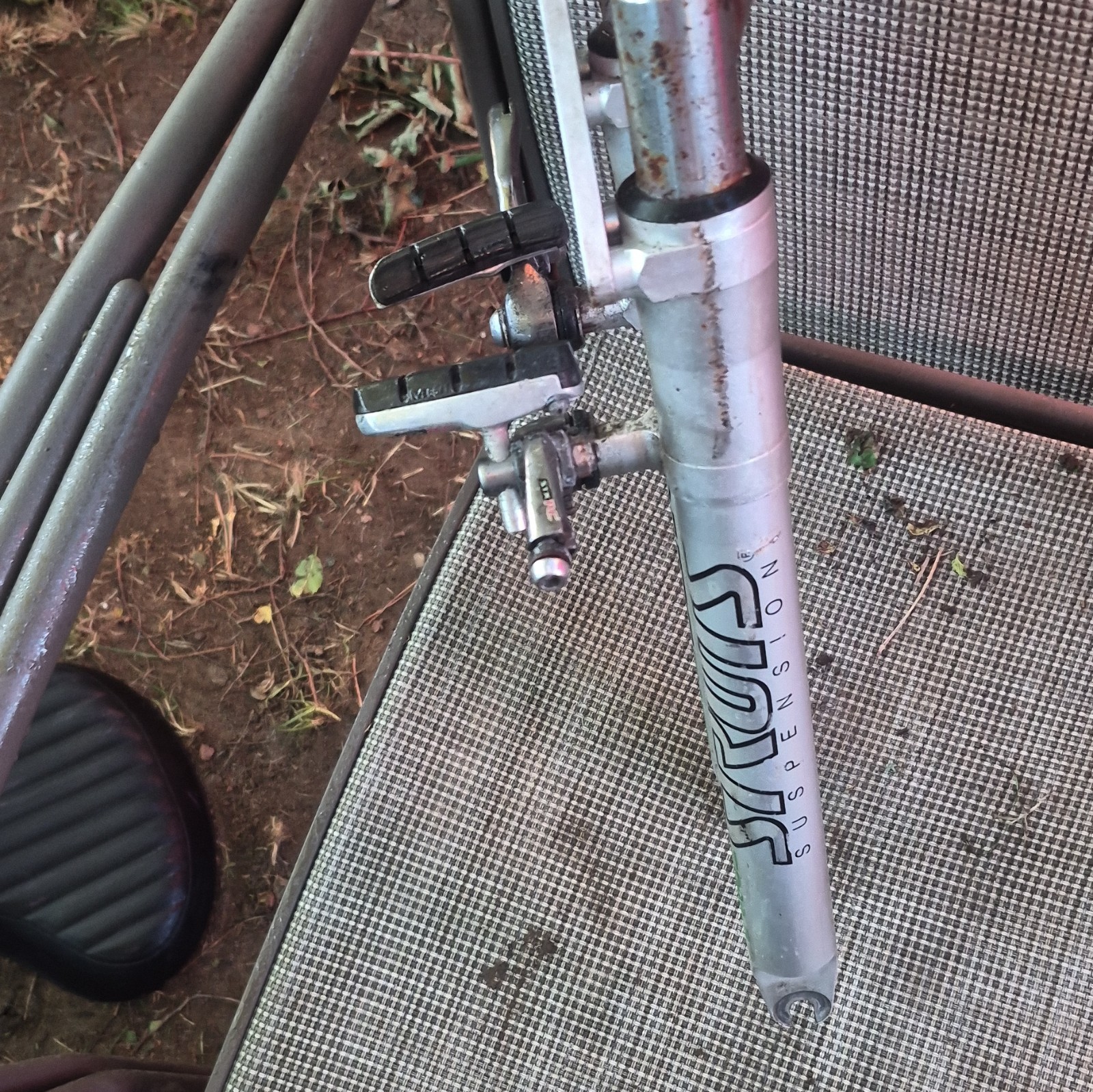 Tange Switchblades 26 in Suspension Fork Lockout 63mm 1 1/8 Threadless Silver