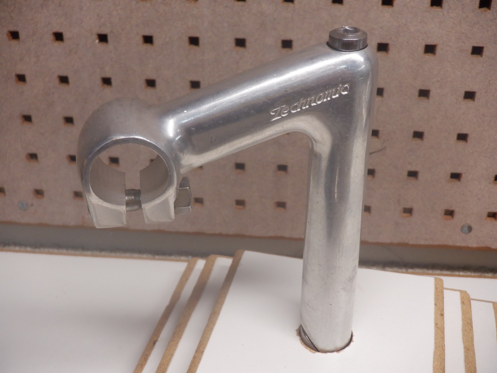 Vintage Nitto «Technomic» Stem – 8 cm -22.2 -25.4 clamp -Silver -NOS «Take off»