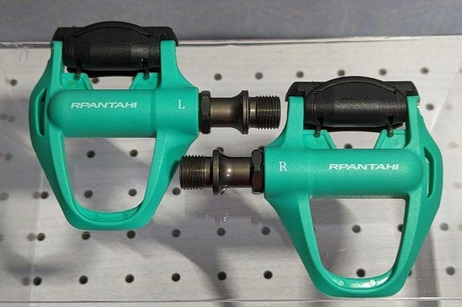 Racework SPD-SL Binding Pedals Green Celeste Pair Unique Design Road Bike