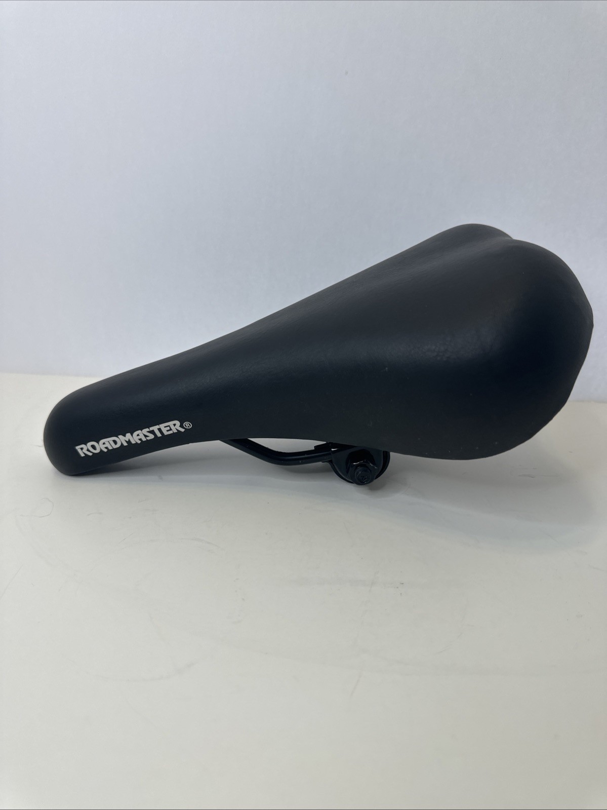 ROADMASTER Black Bicycle Saddle Seat Unisex Adult Sized