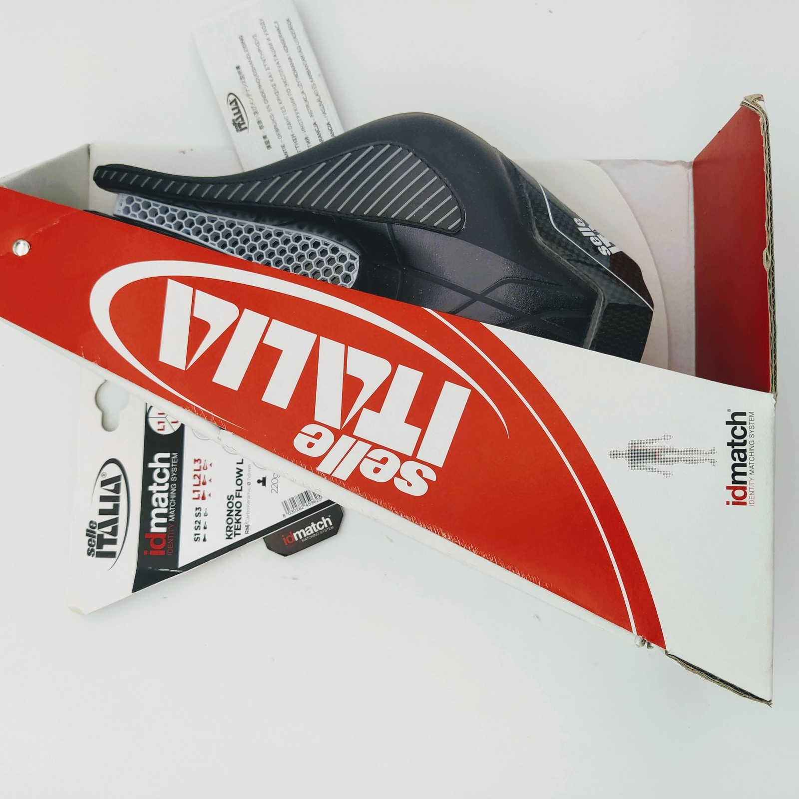 Selle Italia Kronos Tekno Flow L 145mmX265mm Carbon Saddle & Rail 7mmX9mm 220g