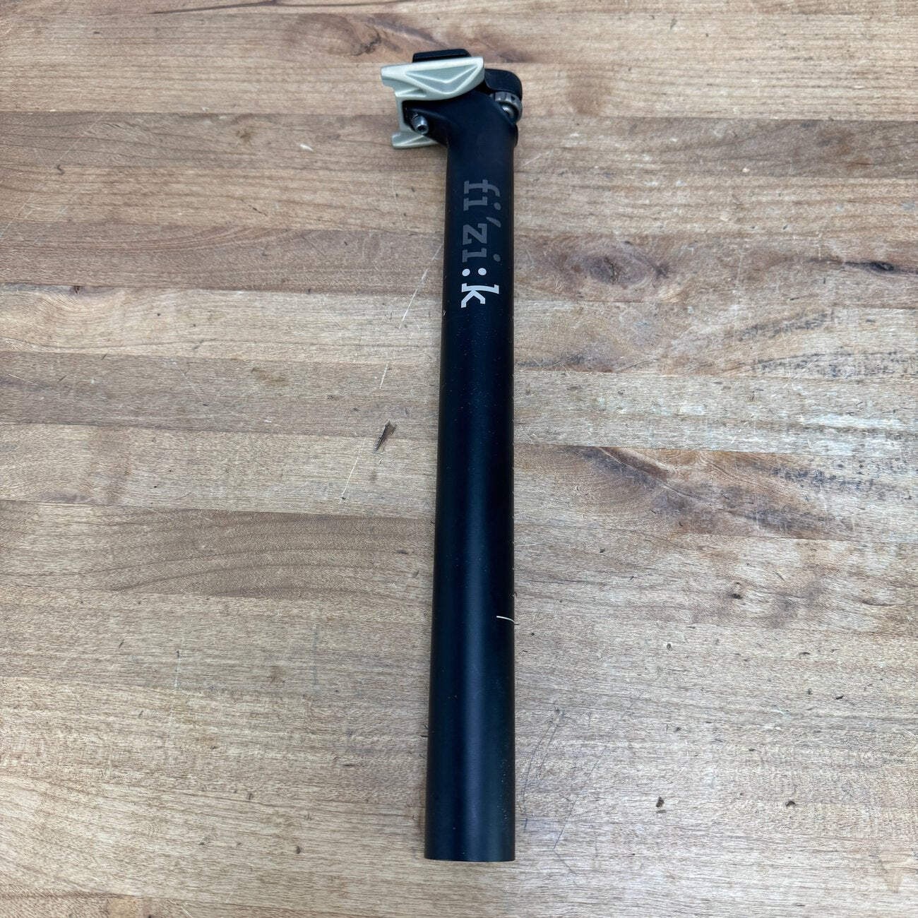 Low Mile! Fizik Cyrano Alloy 31.6 x 330mm 15mm Setback Bike Seatpost 283g
