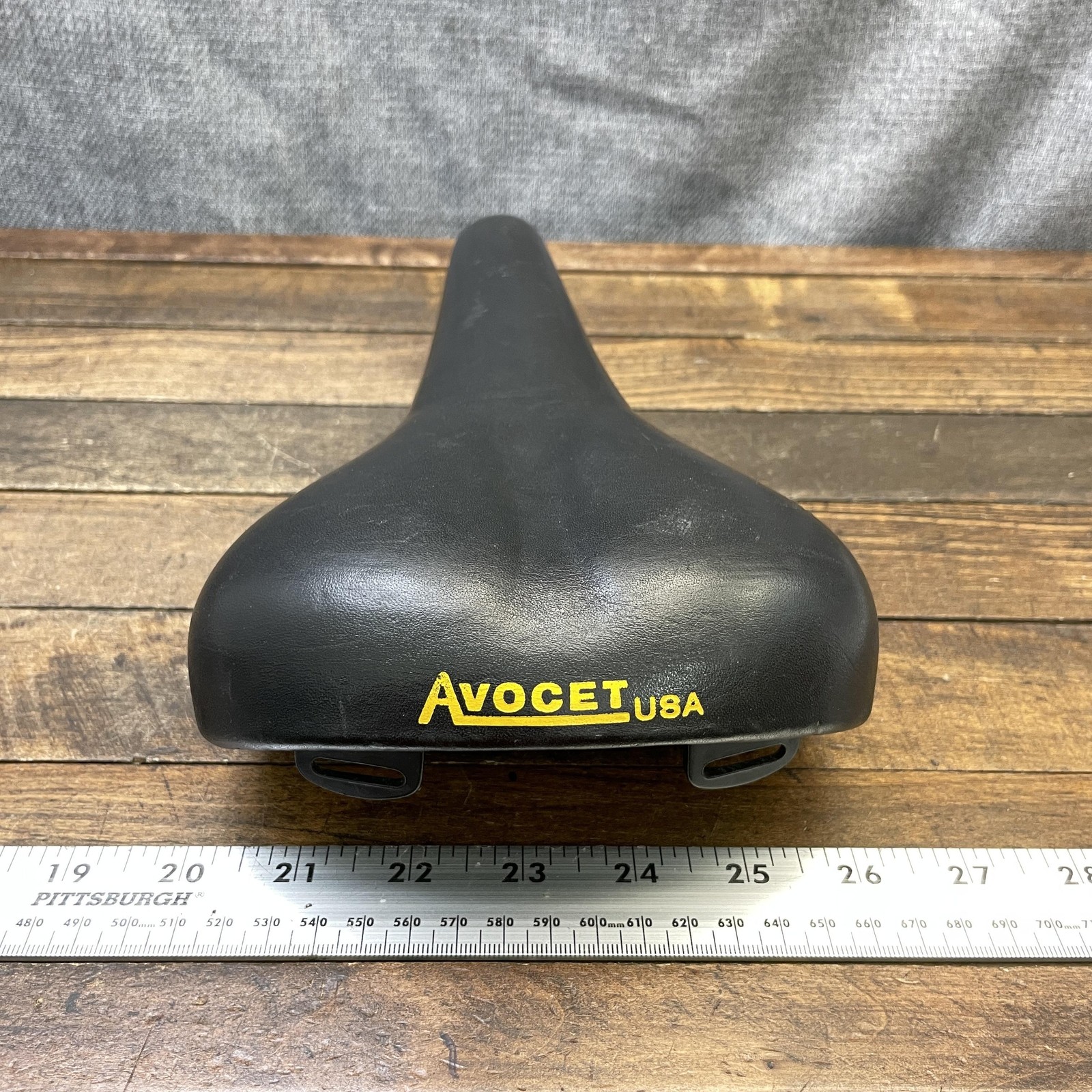 Vintage Avocet Touring II Seat Saddle Black USA Road Touring Bike Comfort 589g