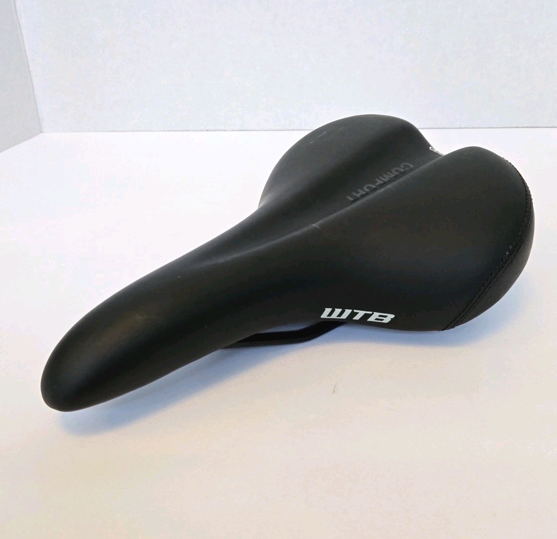WTB Volt Bike Saddle Comfort Mountain Road Seat 142 mm Wide 320g Steel Rails