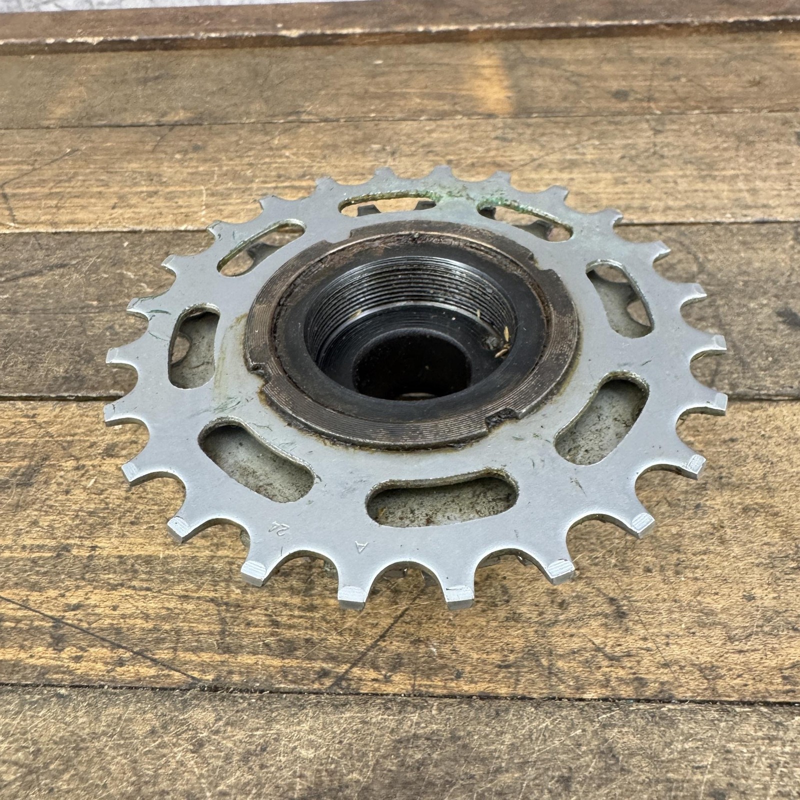 Vintage Suntour Freewheel 6 Speed 13-24T 24T Silver Steel Maeda Japan Road Bike