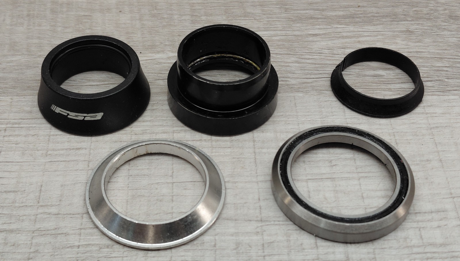FSA E2 1-1 /8″ to 1-1/4″ Headset for Trek FX 7.6 / 7.7 2012′ Model Year