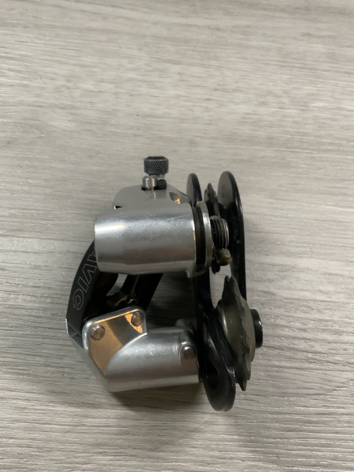 MAVIC SHORT CAGE REAR DERAILLEUR WITH MAVIC WHEELS MODEL 840