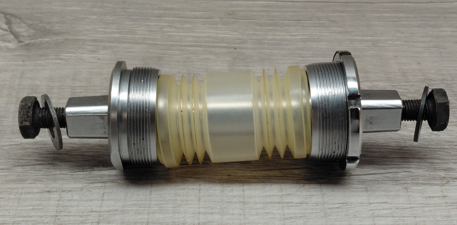 Vintage Shimano 600EX, Dura Ace Italian Bottom Bracket 36x24T 70=W=119 JIS Road