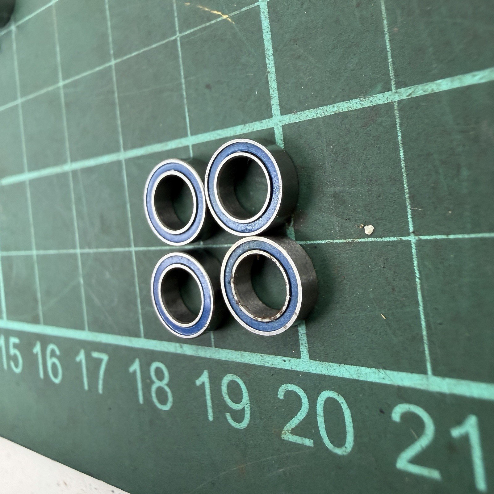 5 * 8 * 2.5 mm Wide Bearing Set of 4 Pieces Mini Small Miniature NOS
