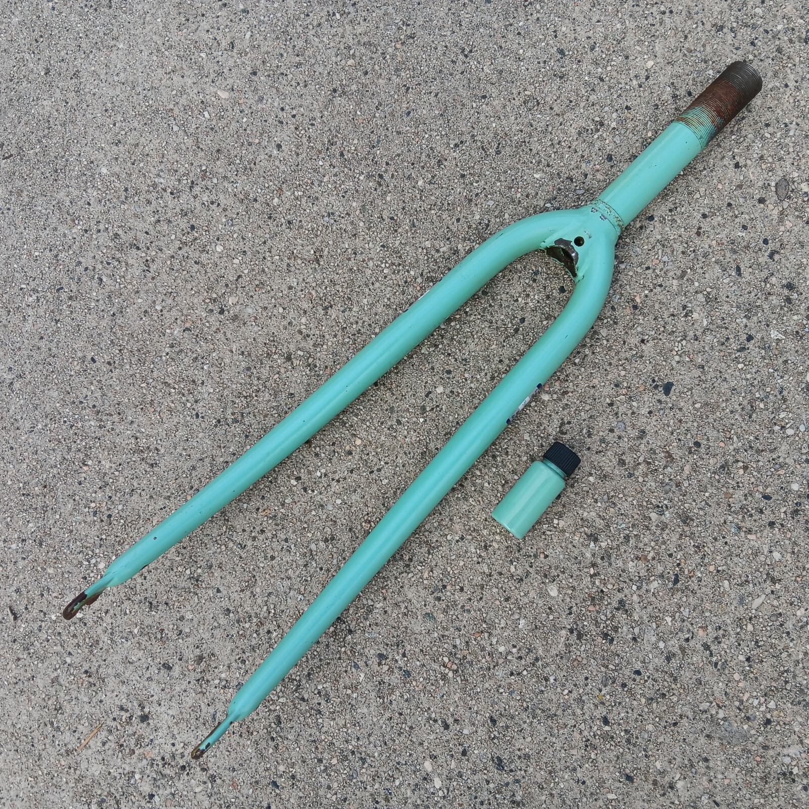 Vintage 1″ Bianchi Road Fork 27″ Wheel road bike Alfana Includes Touch-up Paint