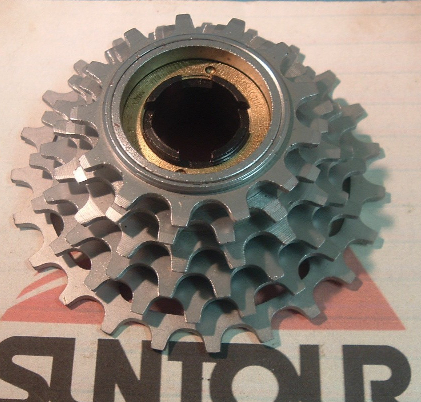 SunTour Winner Pro 6-Spd 13T-23T Freewheel NEW / NOS Road Vintage- Mint-1986+