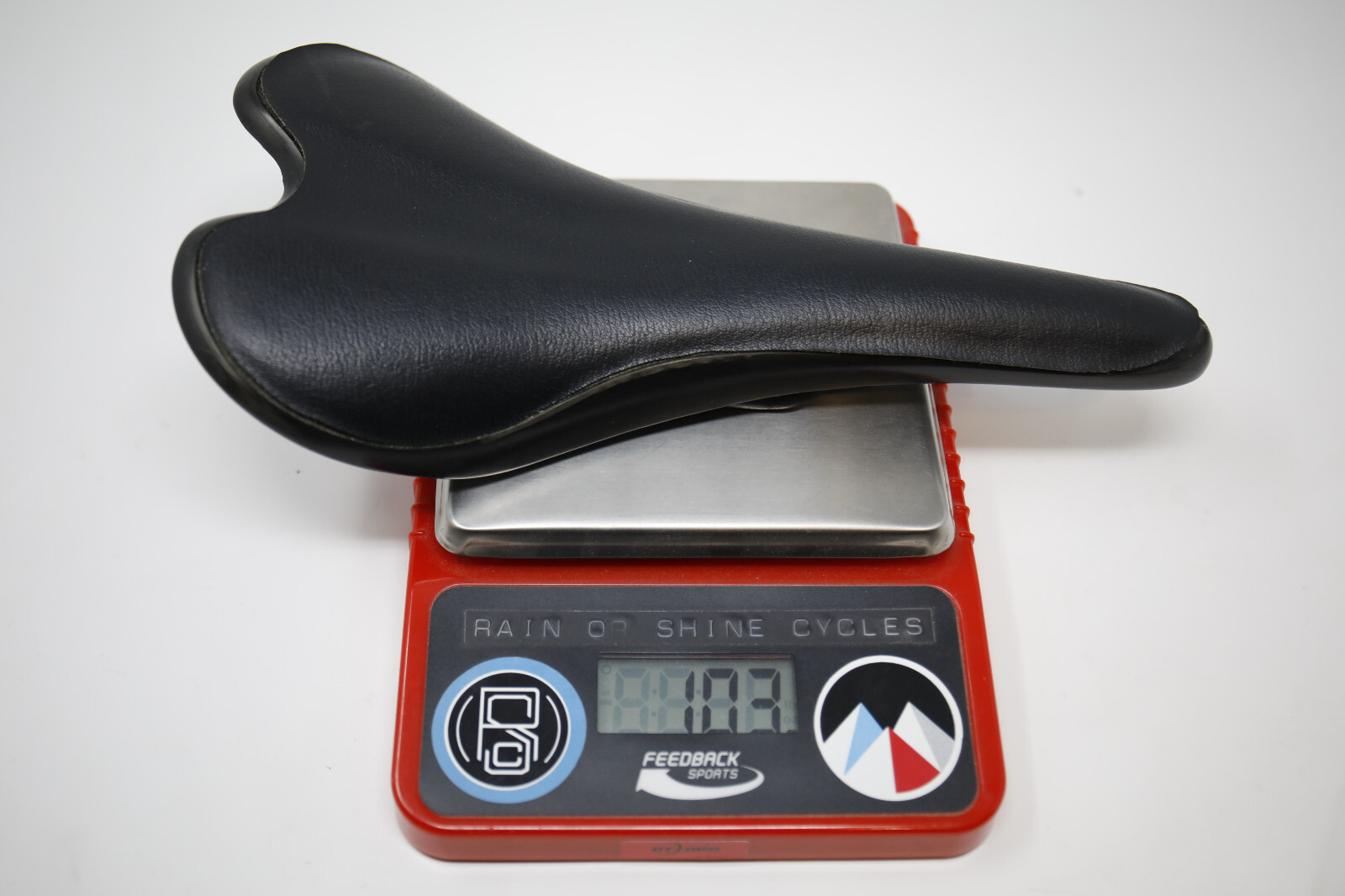 AX Lightness full carbon saddle leather cover – handmade