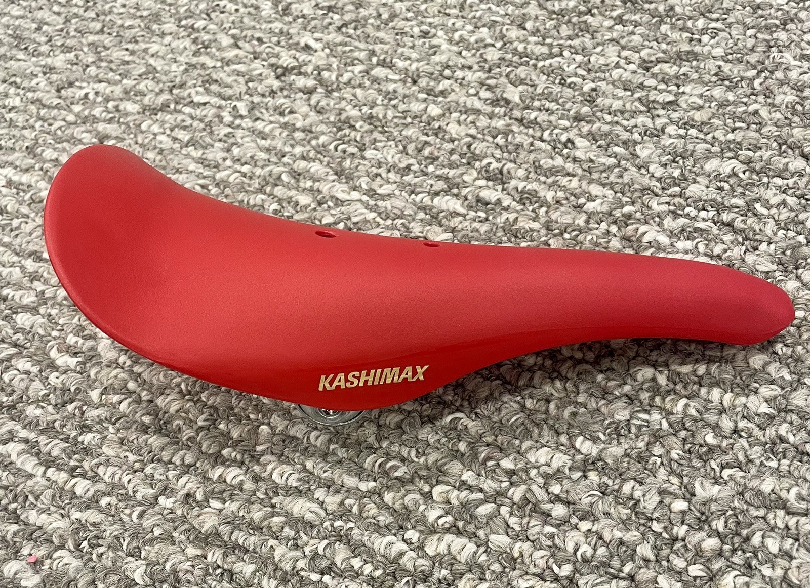 Kashimax Aero AMX-C Saddle Non-Padded Standard Rails Nylon Red NOS NEW