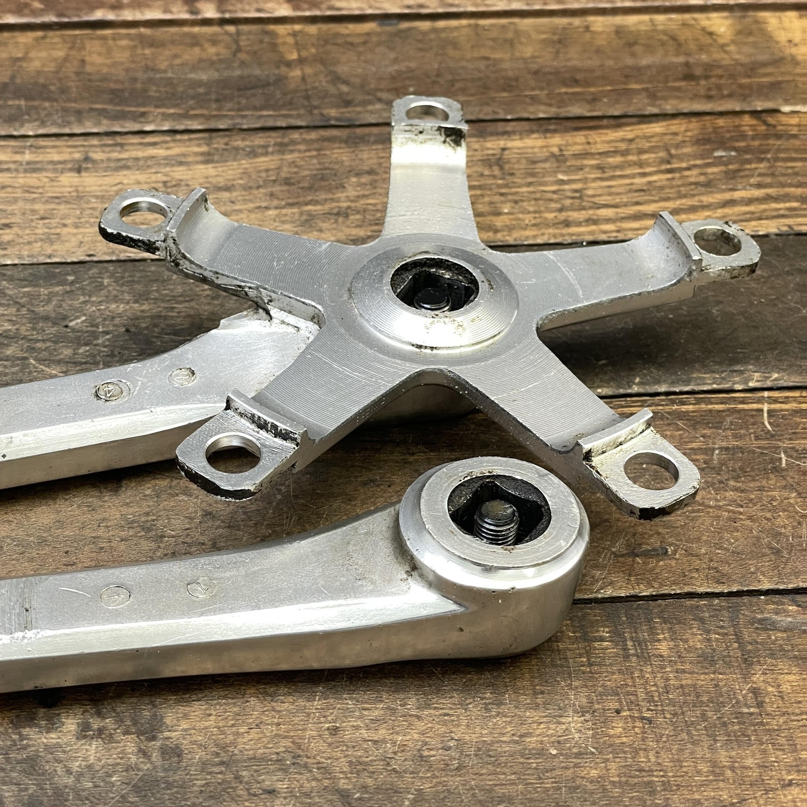 Vintage Shimano 600 Arabesque Crank Set 170mm 130 BCD Old School BMX Cranks