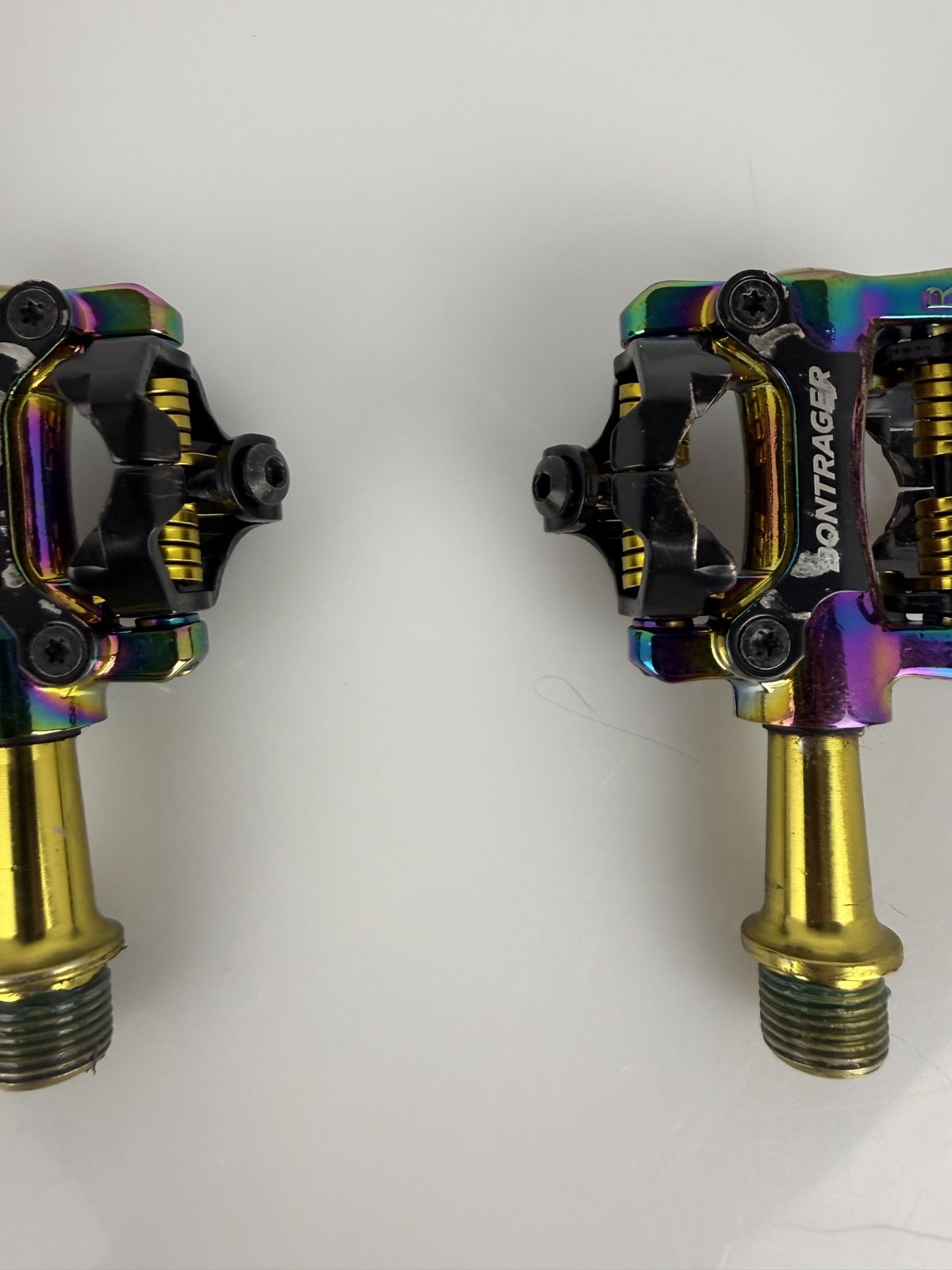 BONTRAGER COMP Oil Slick MTB SPD Pedals. Good Condition. Rainbow colors.