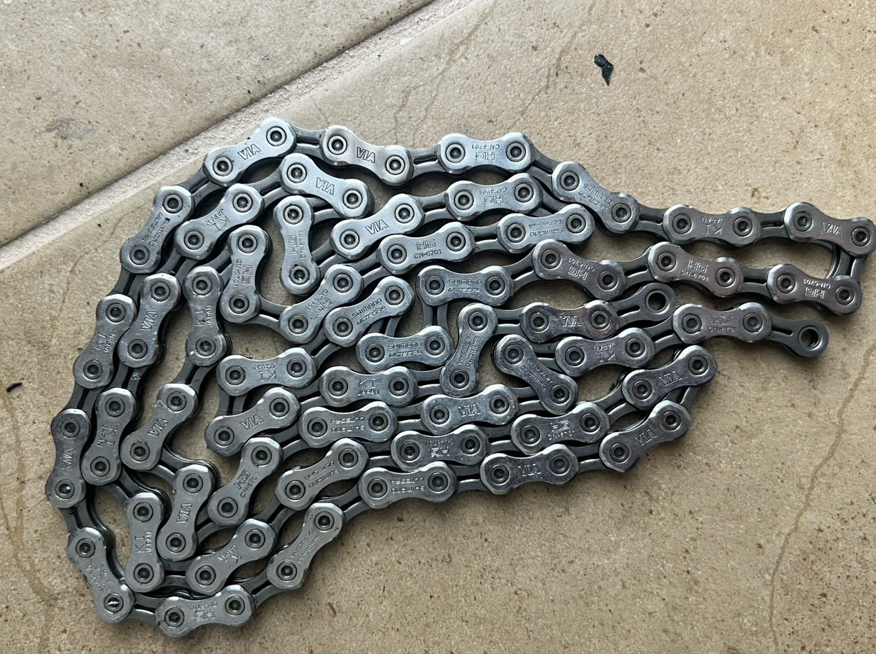 Shimano CN-6701 Ultegra Super Narrow Bicycle Chain 10 speed 106 Links Road Bike
