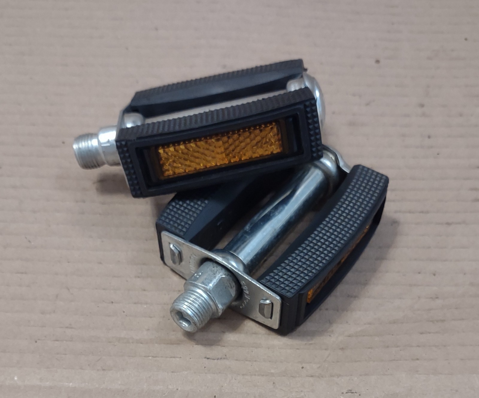 Vintage Bike Pedals Union Kids With Reflector 9/16 in NOS