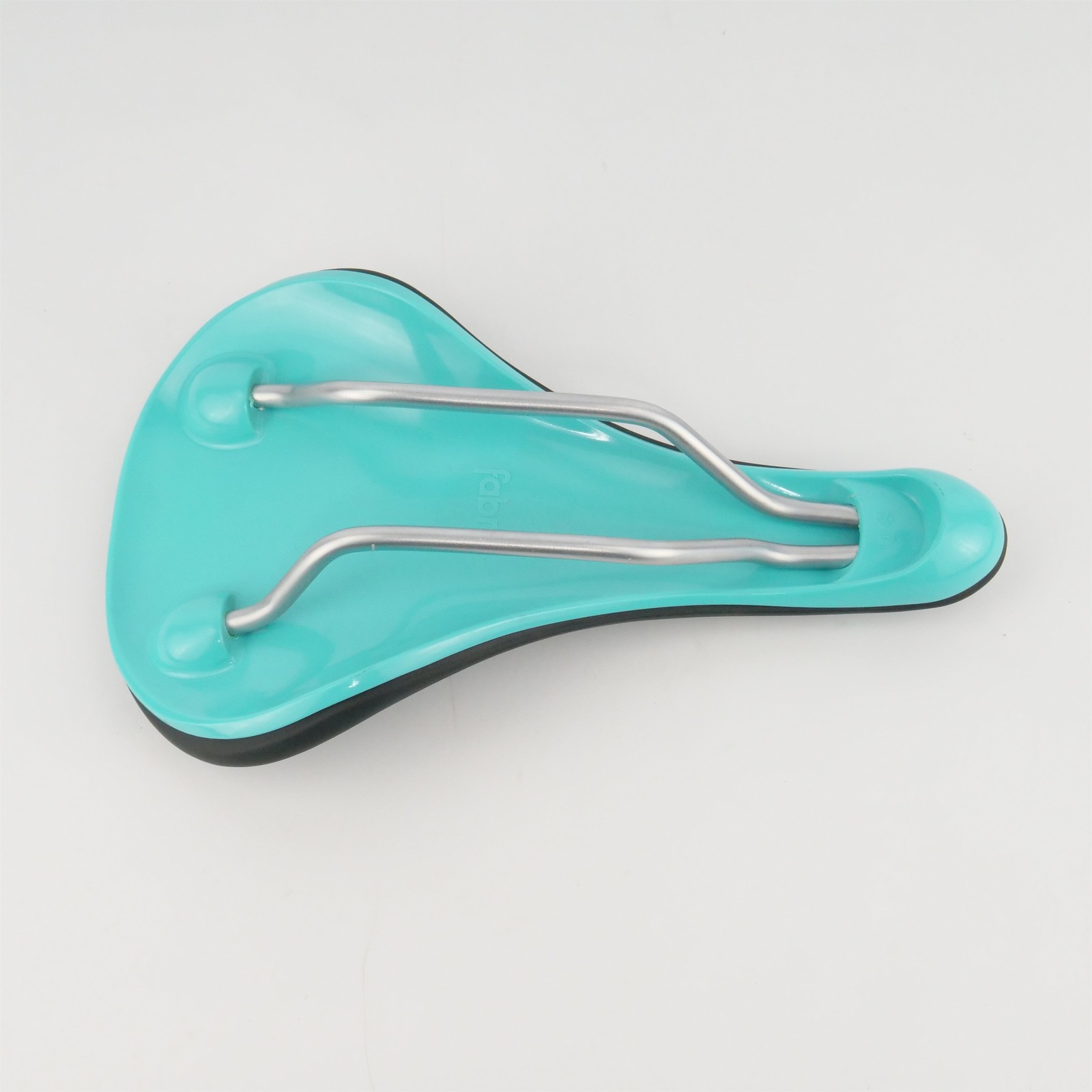 Fabric Scoop Elite Gel Radius Women’s Saddle 155 x 260mm Cro-Mo Rail Black 280g
