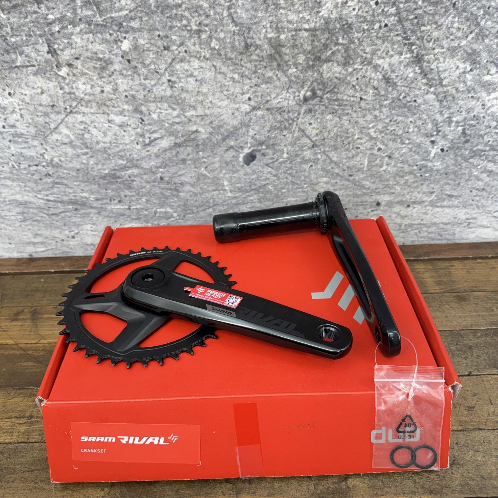 SRAM Rival 1 DUB Wide Crank Set 172.5 Mm 40T X-Sync Road Gravel 1x AXS Bike