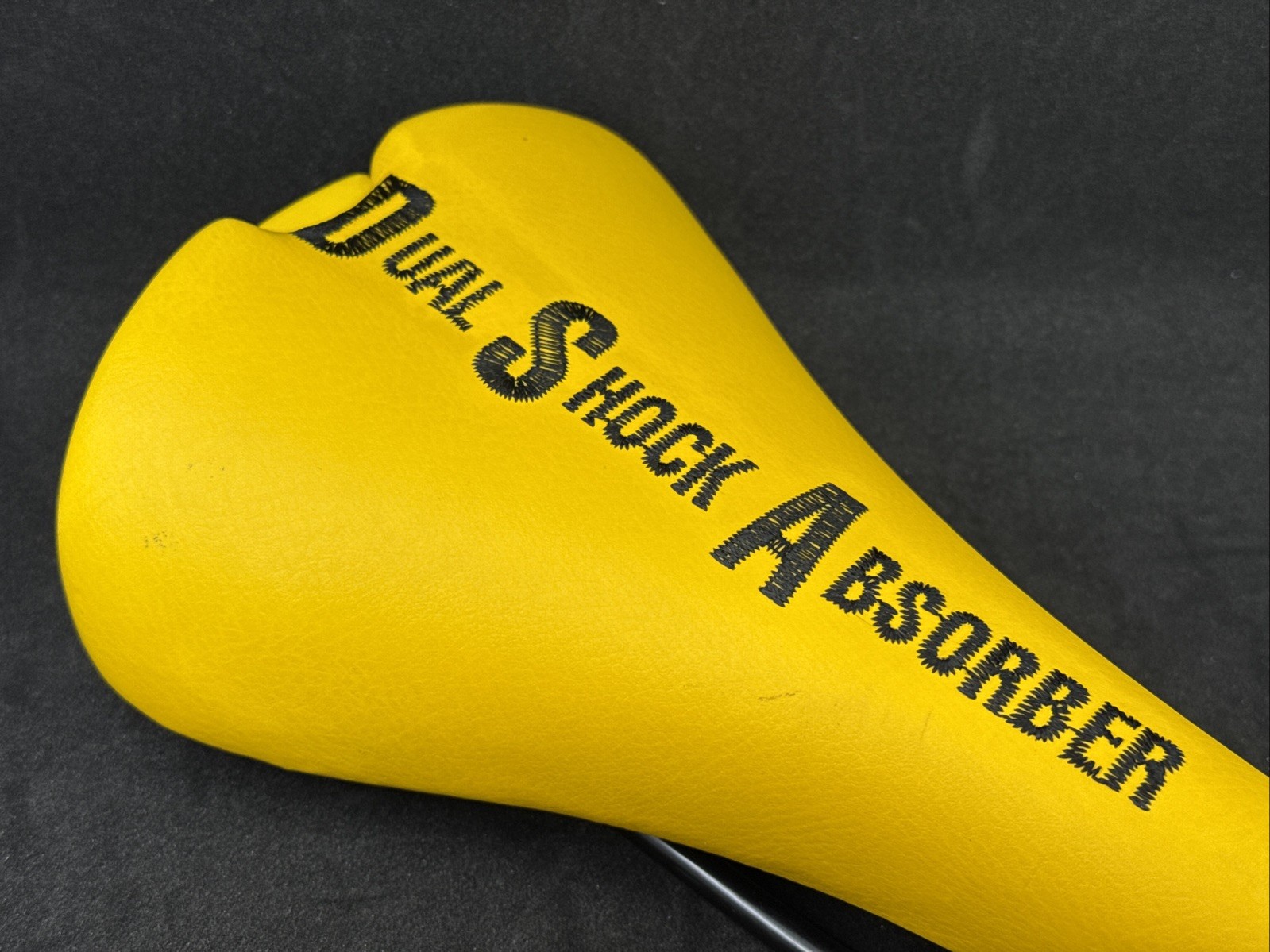 Gipiemme PENTA Saddle Dual Shock Absorber Yellow Steel Rails 270mm x 140mm