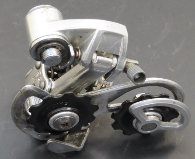 Vintage Shimano 600 Arabesque short cage rear derailleur Japan