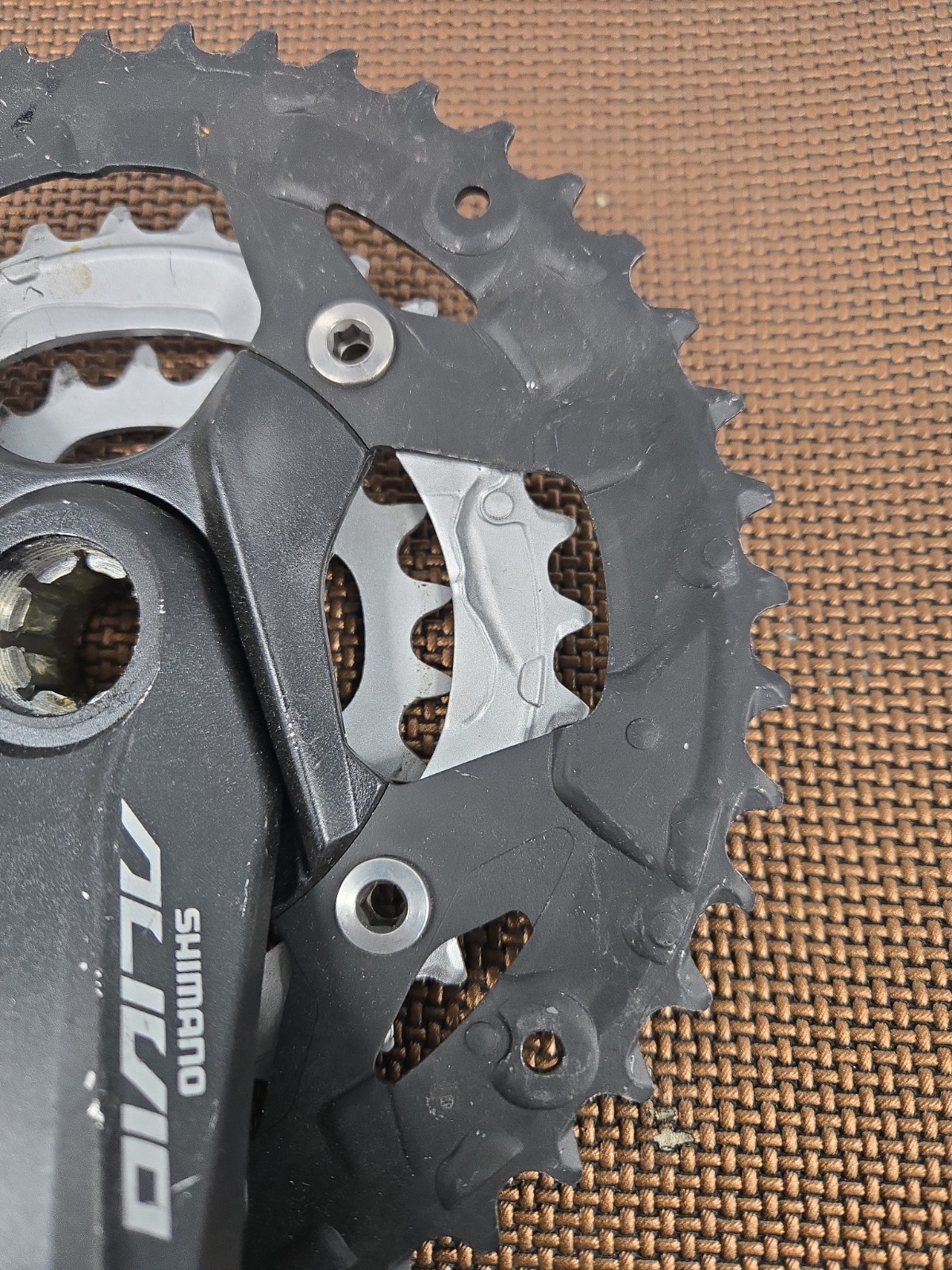 Shimano FC-M430 Crankset 175mm, 44/32/22, 9 Speed, Octalink