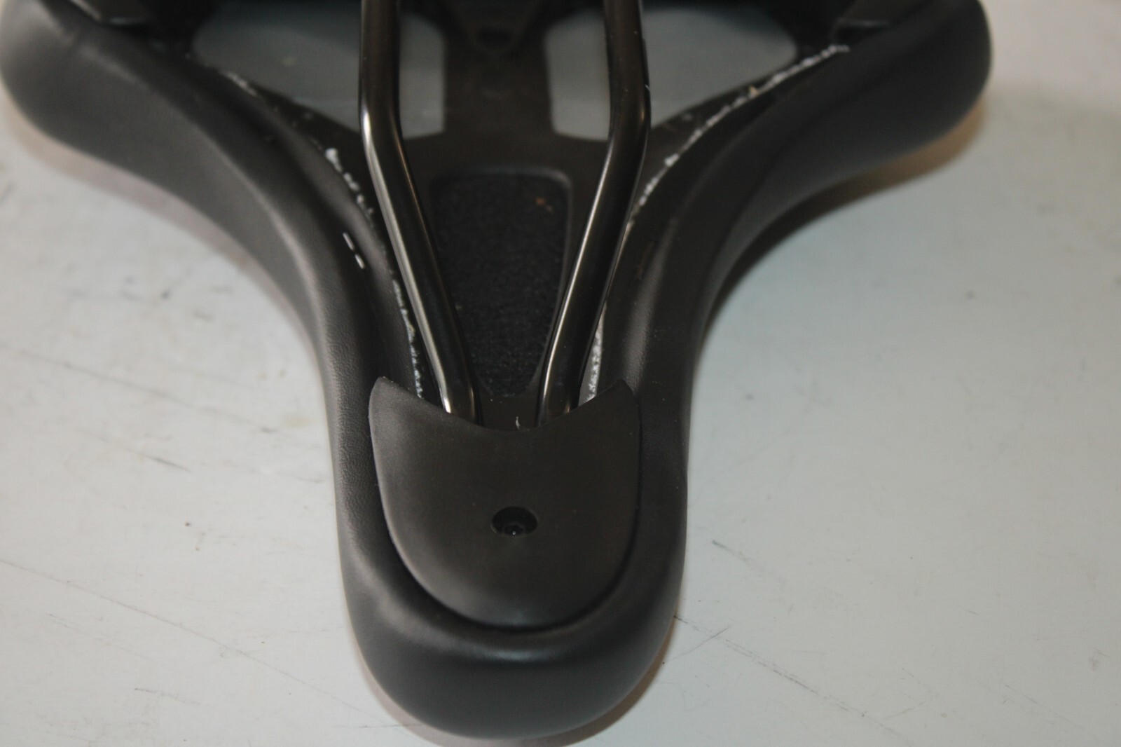 Velo City Hybrid Bike Saddle 265 / 195mm E Bike Ergo Black Comfort Hybrid MTB