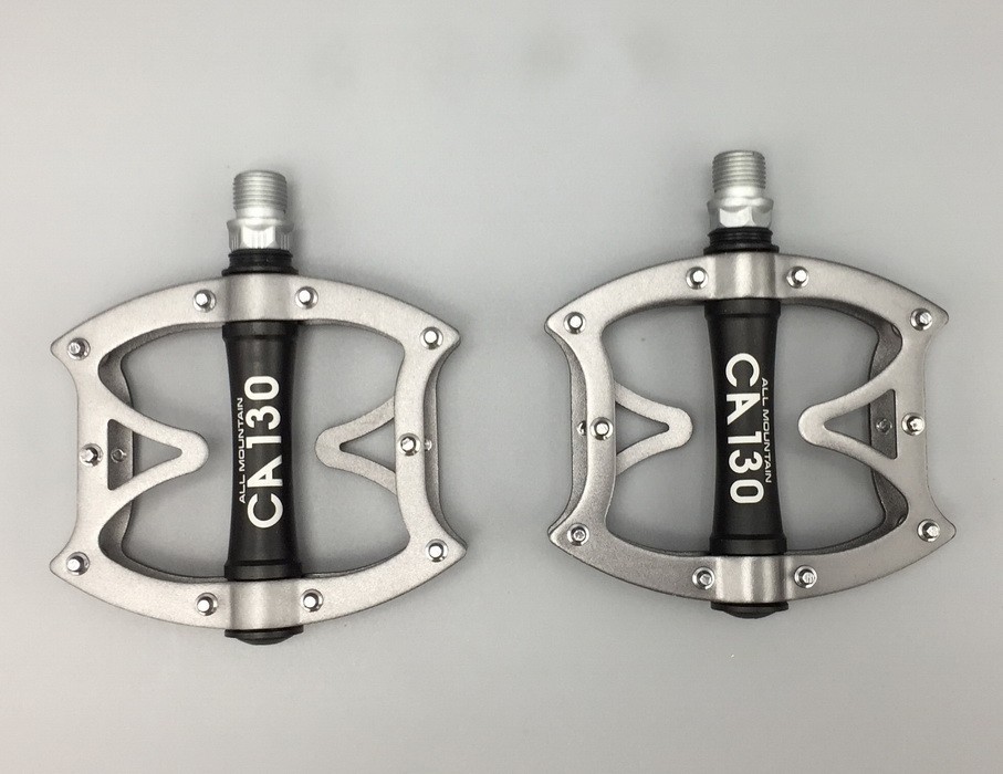 Aluminum Road MTB Mountain Bike XC Bicycle Pedal Flat Platform Pedals