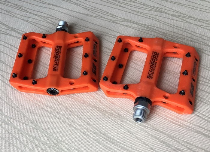 Road MTB Mountain Bike Fixie Bicycle Pedal Bearings Flat Pedals Polyamide Orange
