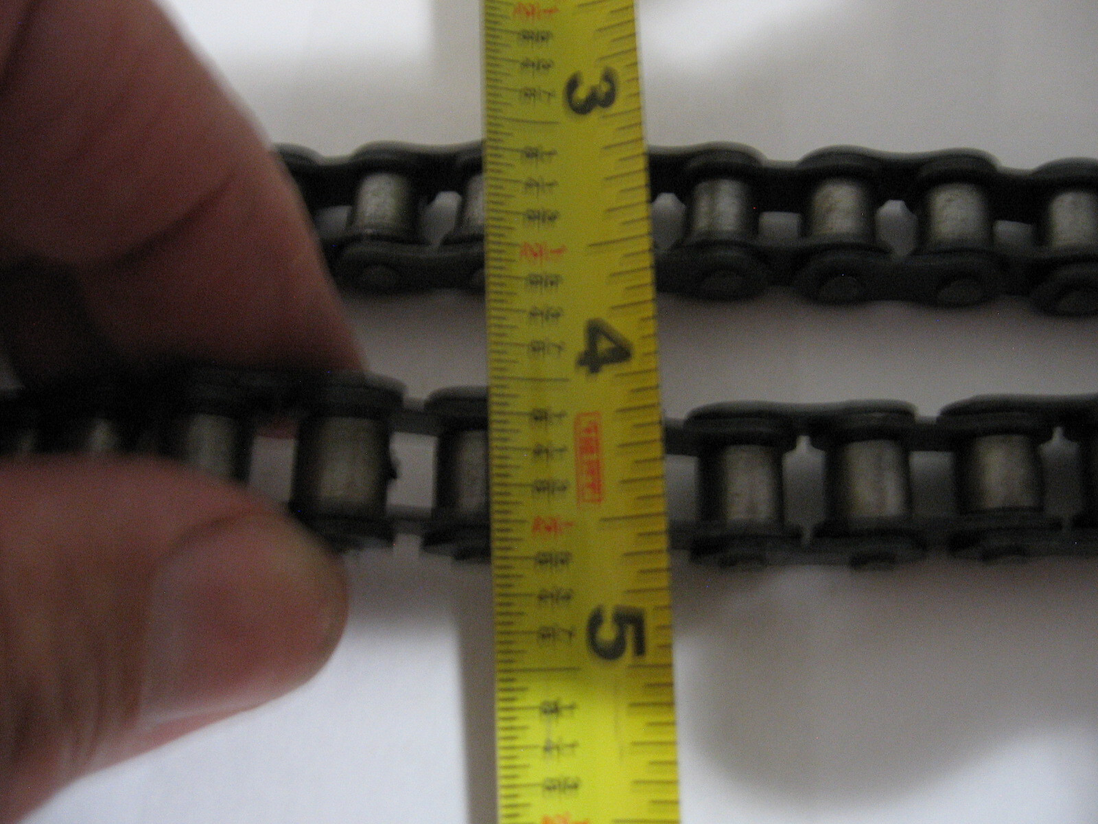 (5 each) Roller Chain 12.7 mm pins C to C and 89 pins – length 45 in or 1143 mm