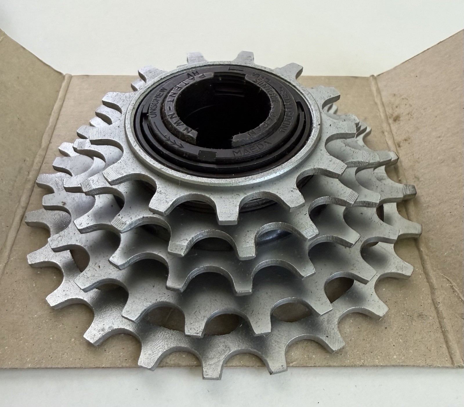 NOS Suntour New Winner Multiple Freewheel NW-5000 NWN